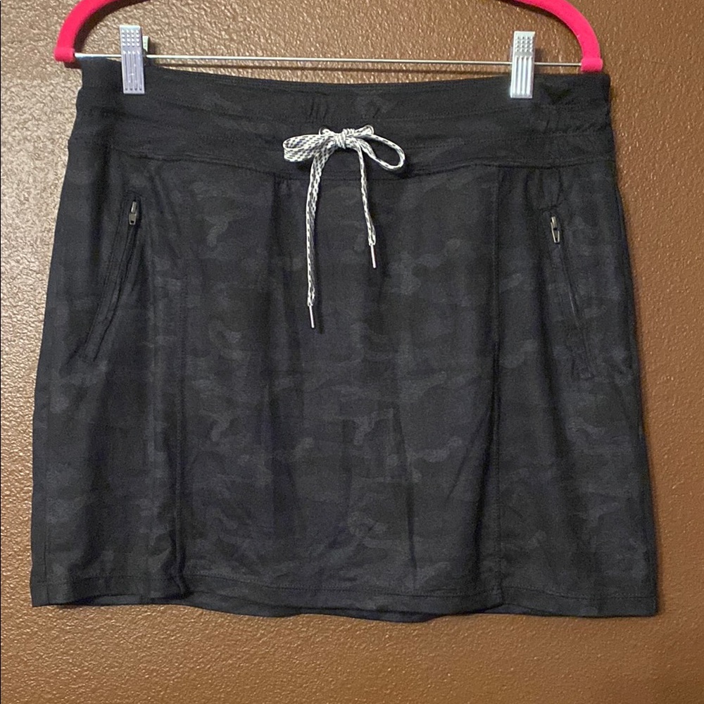 Gray Skater Mini Skorts Tie Front Camo Print drawstring waist zipper pocket Sz L